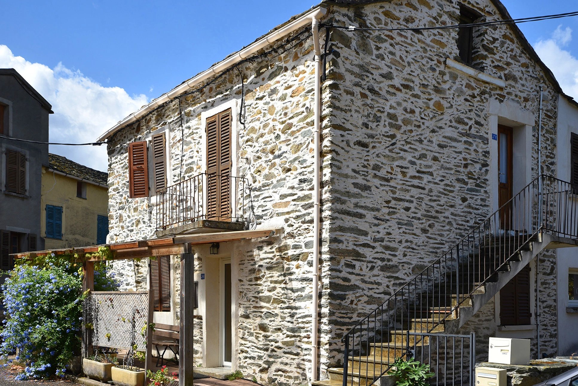 Alt à définir